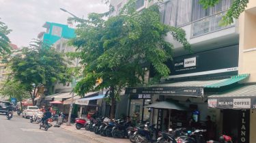Bán Nhà Mặt Tiền Ngay Nguyễn Cửu Vân 4,5x14m – 4 Tầng – Giá: 15 Tỷ Quận Bình Thạnh Giáp Quận 1