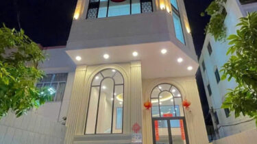 Tòa Nhà Mặt Tiền Lê Quang Định Hầm 9 Tầng PCCC 8m x 25m Căn Góc 72 Tỷ